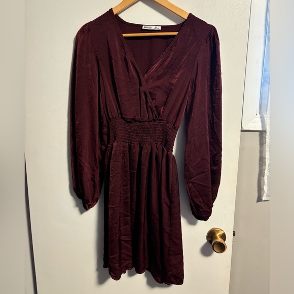 Burgundy dress - Picture 1 of 1